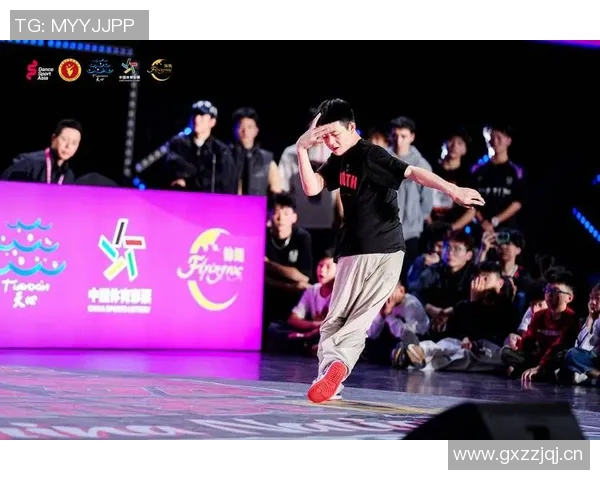 赛后复盘：深圳街舞队与杭州街舞队的团队协作与表现分析